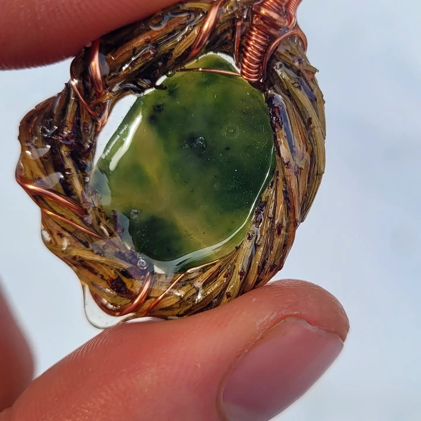Double sided, Yew tree branch, Jade nest